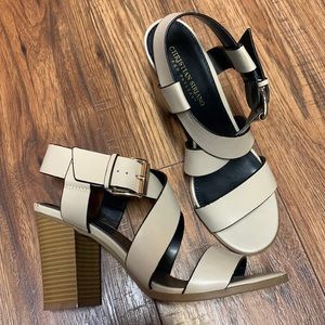 🔥🔥SOLD🔥🔥Christian Siriano Nude Strappy Open Toe Block Heels sz 8.5